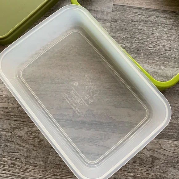 Joseph Joseph GoEat Compact 2-in-1 Lunch Box, Green - Picture 7 of 14